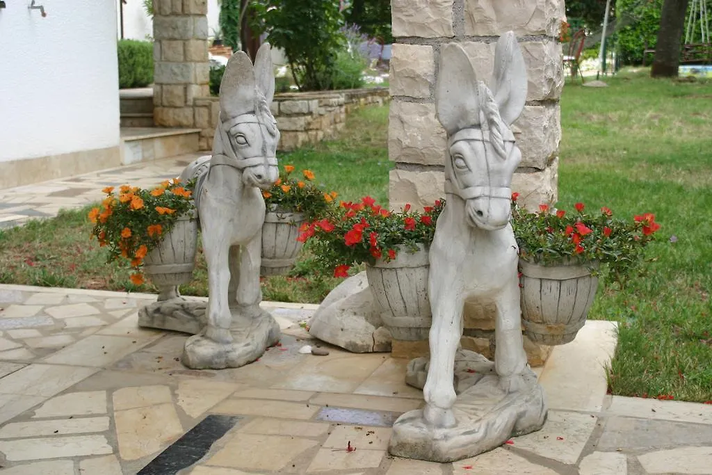 Bed And Breakfast Ritosa Porec 3*,